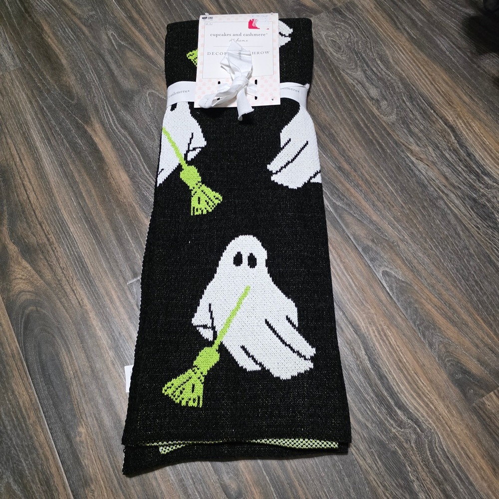 Cupcakes and Cashmere Halloween Ghost Throw Blanket Black Lime Green 50x70 NEW